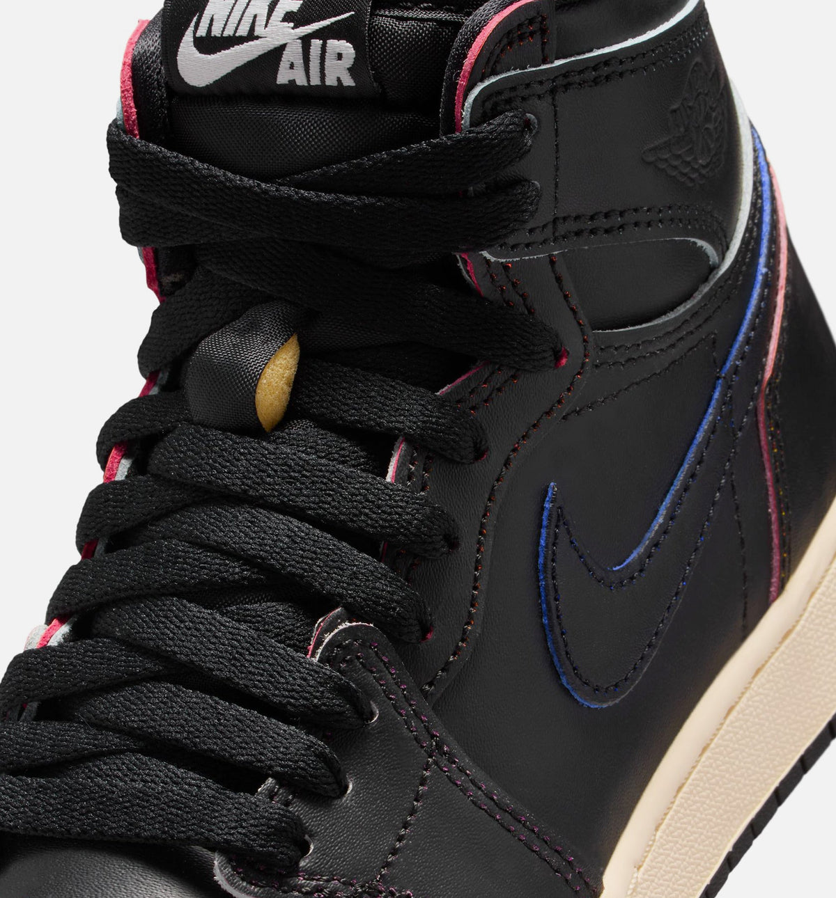 Air Jordan 1 Retro High OG Youth Sneakers - Black/Muslin